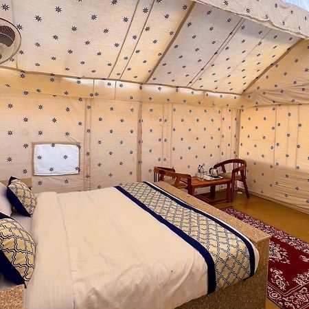 Ozaki Desert Camp & Resort Jaisalmer Exteriör bild