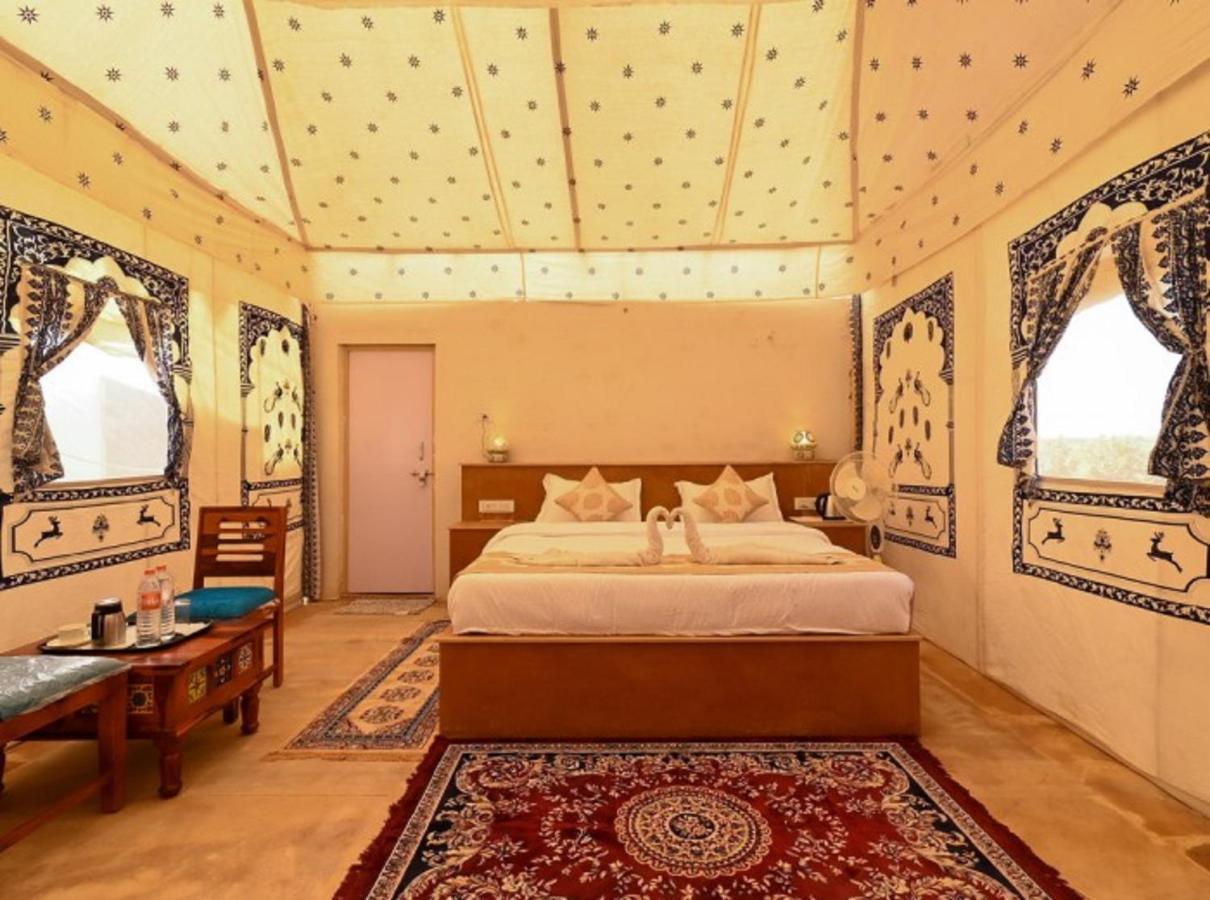 Ozaki Desert Camp & Resort Jaisalmer Exteriör bild