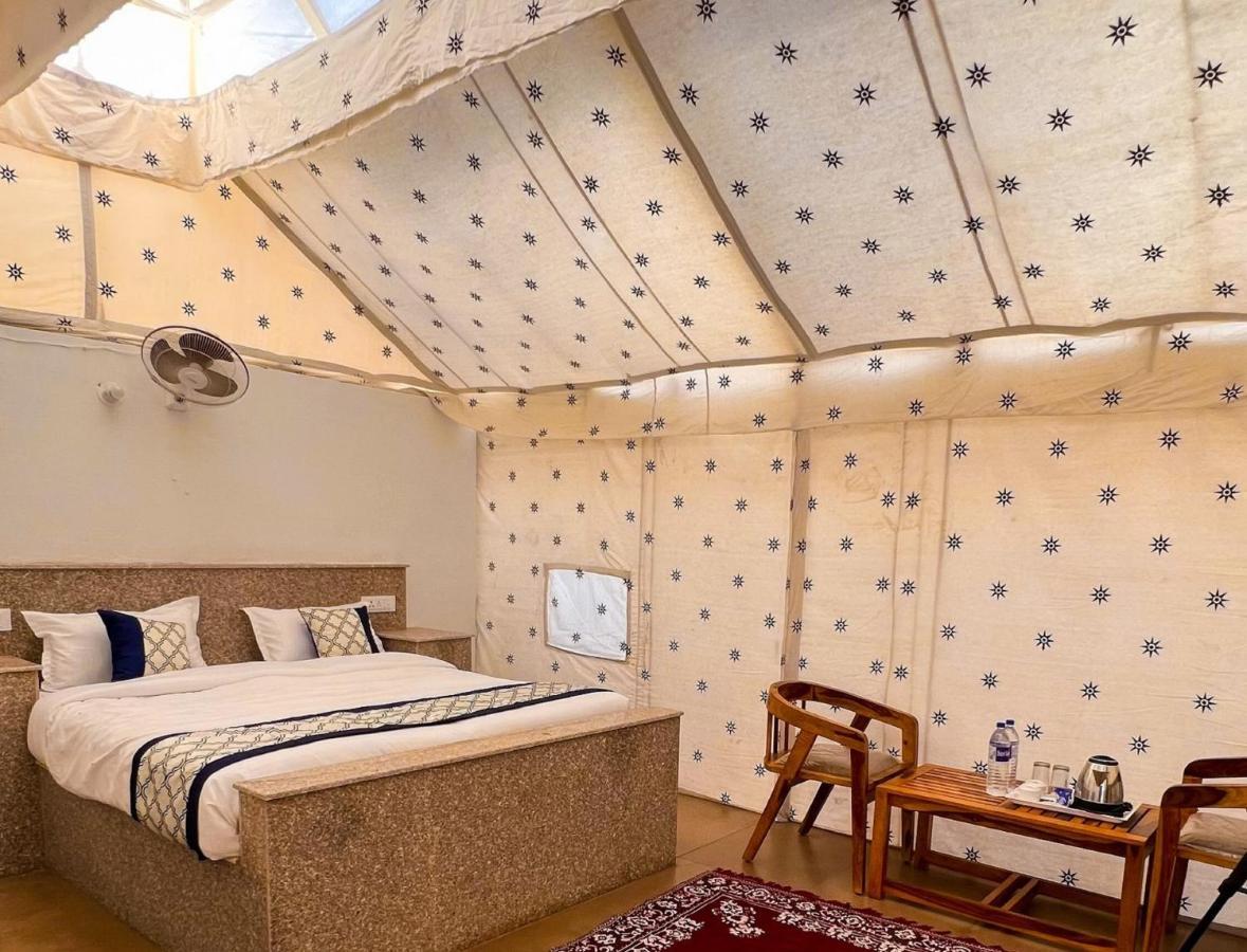 Ozaki Desert Camp & Resort Jaisalmer Exteriör bild